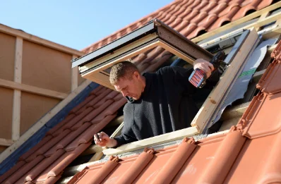 Pose de fenêtres de toit Velux à Grosville